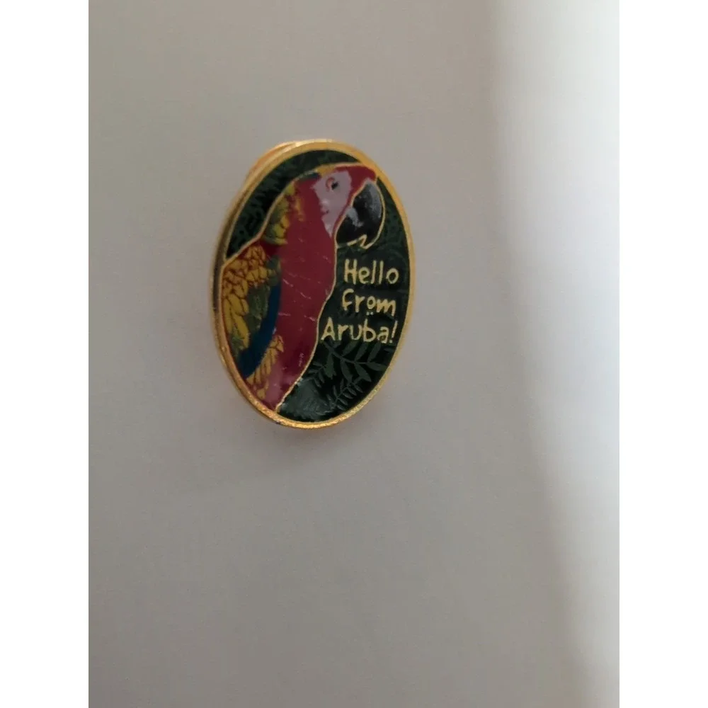 Aruba‎ Hello From Aruba Parrot Hat Lapel Pin Tie Tac
